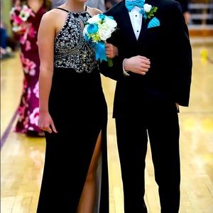 Formal dress size 5 black with sparkly rhinestones